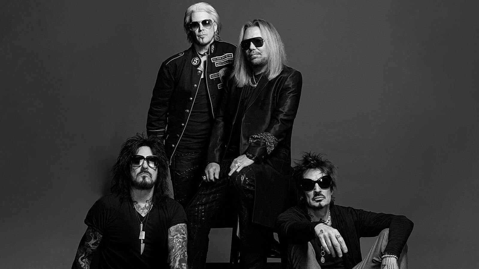Mötley Crüe entra al estudio de grabación
