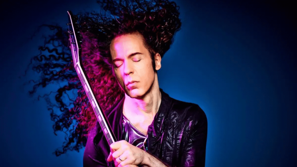 Marty Friedman lanzará su biografía 'Dreaming Japanese' en audiolibro 8 image 28