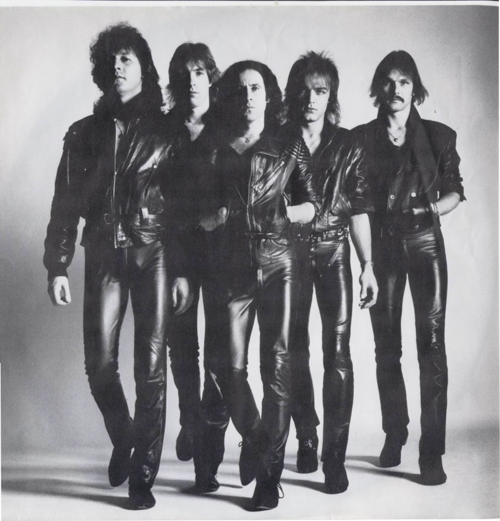 Scorpions: 'Love at First Sting' y el rugido sensual del hard rock ochentero 8 image 39