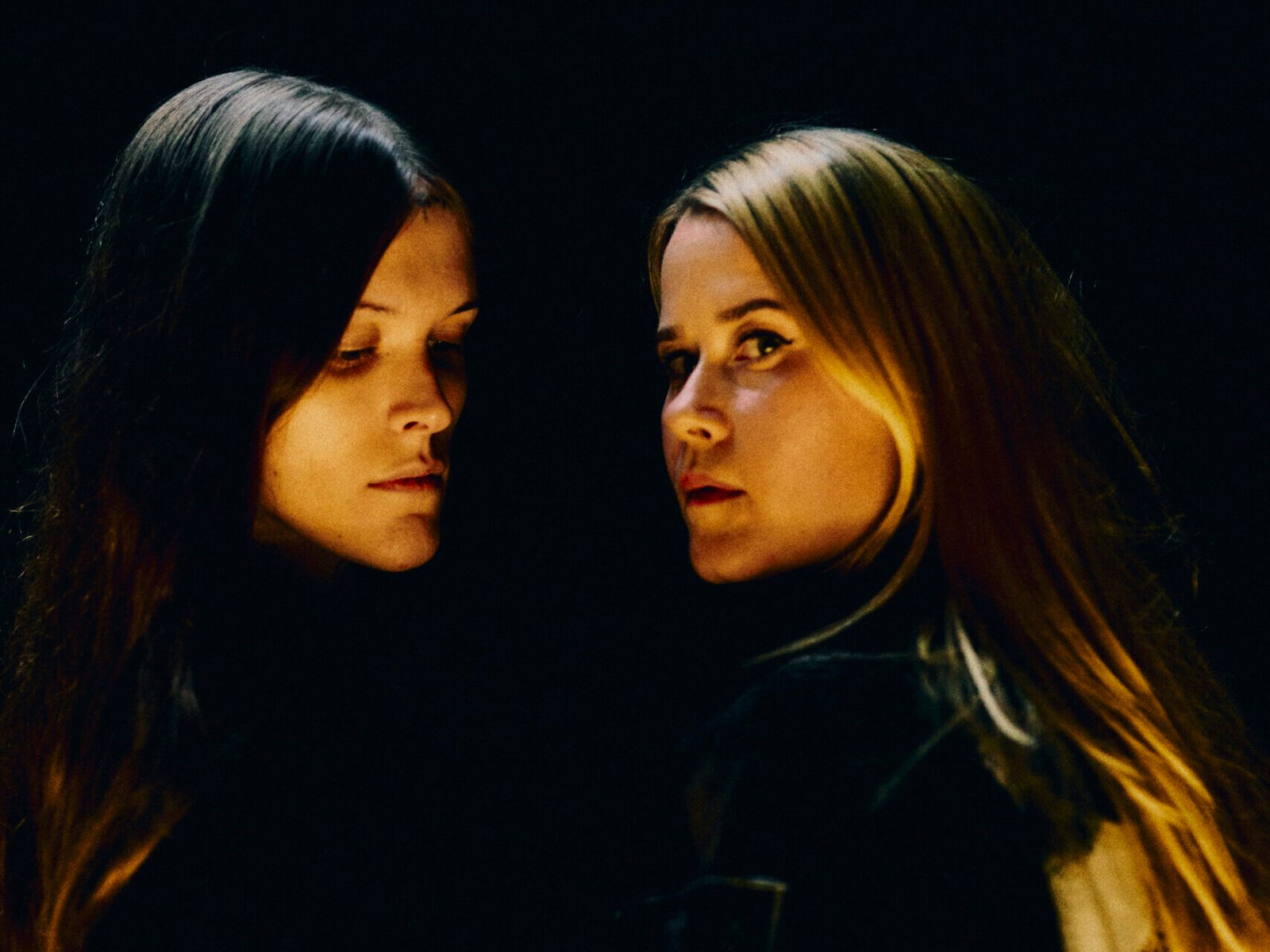 Anna von Hausswolff une fuerzas con Ethel Cain en 'Aging Young Women' 7 AVH ETHEL GENERAL By Fredrik Bengtsson scaled e1761856925591