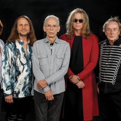 Yes Aurora Band1 by Gottlieb Bros credit Med Res