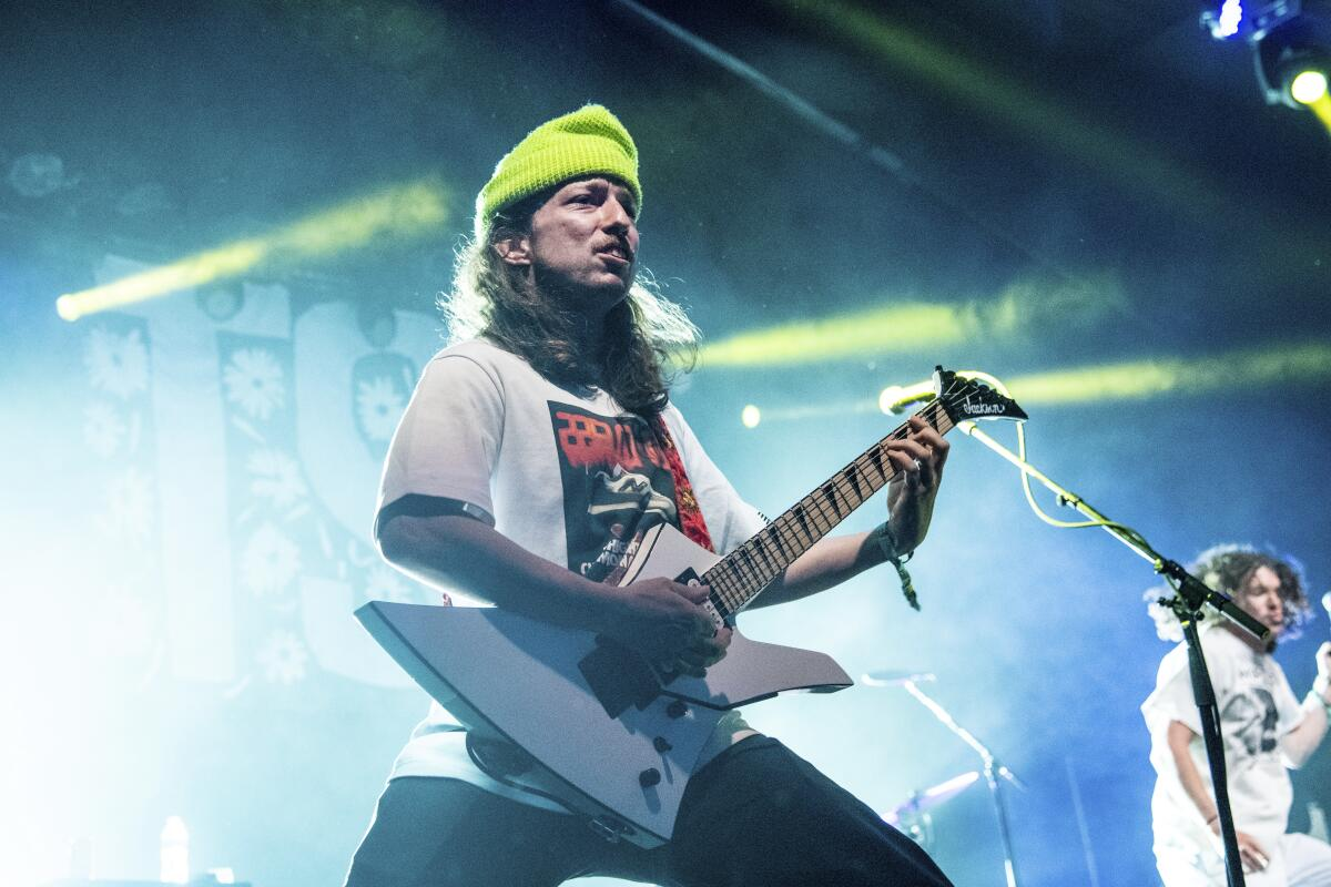 Exguitarrista de Turnstile, Brady Ebert, enfrenta cargos por intento de homicidio; alega defensa propia 7 image 54