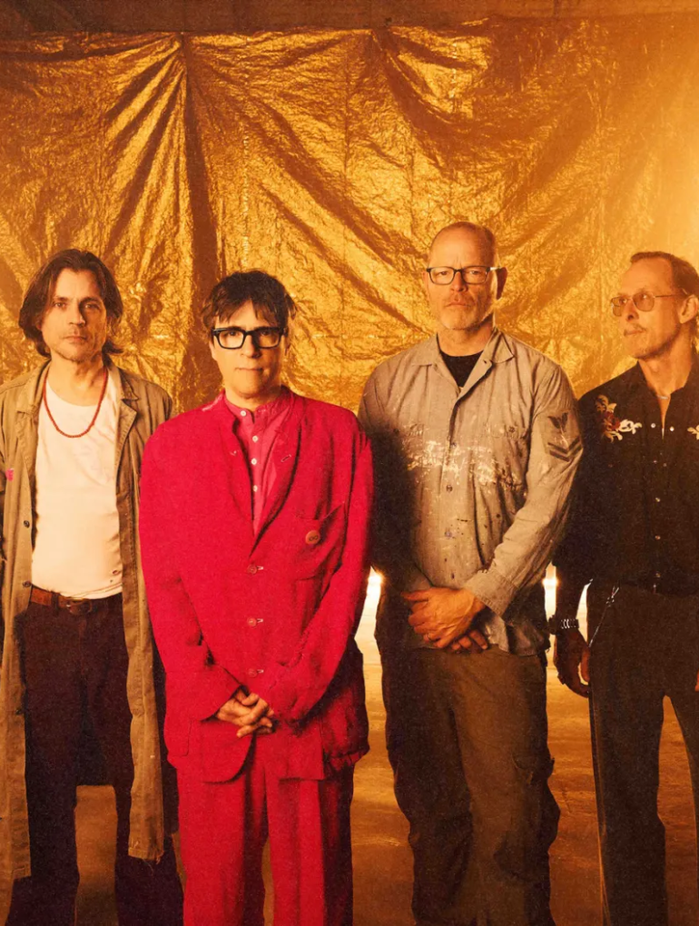 WEEZER anuncia su nuevo álbum homónimo y estrena “We Might As Well Be Strangers” junto a Karly Hartzman de Wednesday