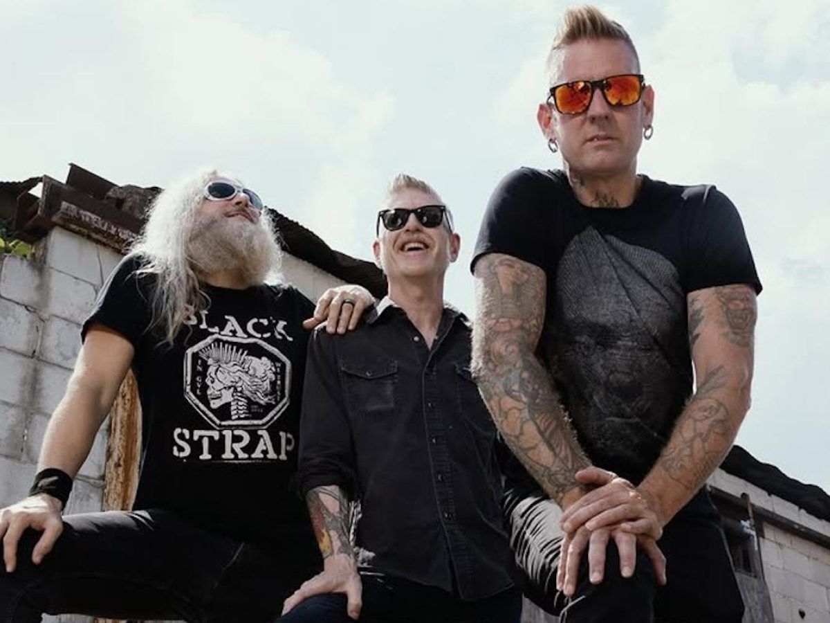 MASTODON lanza nuevo sencillo, 'Your Ghost Again', inspirado en la muerte de Brent Hinds 7 Mastodon lanzó "Your Ghost Again", una poderosa reflexión sobre el duelo y la pérdida nacida tras la muerte de Brent Hinds y la madre de Brann Dailor, mientras la banda se prepara para una nueva etapa creativa.