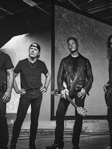 Miembros de Metallica a través de la fundación All Within My Hands anuncian una donación para apoyar las labores de emergencia tras los terremotos en Venezuela.