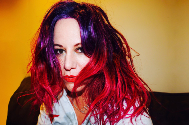 Jennifer Finch, bajista de L7, fue diagnosticada con un agresivo cáncer cerebral y no participará en la gira estadounidense de la banda.