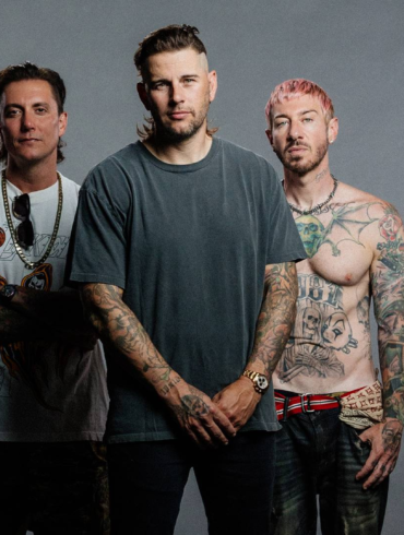 Avenged Sevenfold sorprende con el lanzamiento del EP Statica, compuesto por cuatro canciones de carácter experimental.