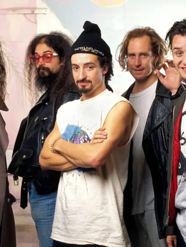 Cartel de los conciertos de System Of A Down y Faith No More en Australia y Nueva Zelanda durante 2027