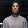 Travis Barker enfrenta el accidente que casi lo mata en 'Louder Than Fear'; ve el trailer 16 Travis Barker protagoniza el documental Louder Than Fear para Hulu y Disney+