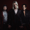 HOKKA reúne a Samy Elbanna y Jussi 69 en su nuevo single, 'Vampire' 22 HOKKA reúne a Samy Elbanna y Jussi 69 en su nuevo single, 'Vampire'