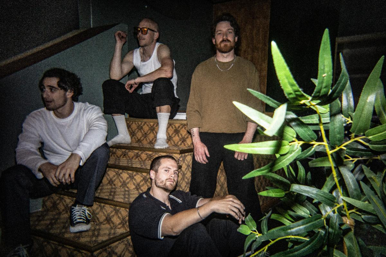 Dead Poet Society presenta “Miami For The Weekend”, último adelanto de Monarch