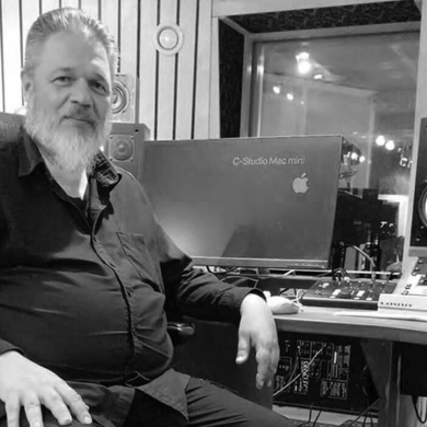 Muere Mikko Karmila, uno de los grandes arquitectos del sonido del metal finlandés
