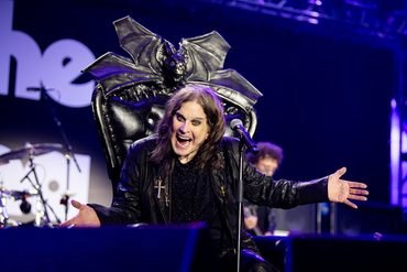 Ozzy Osbourne Back To The Beginning