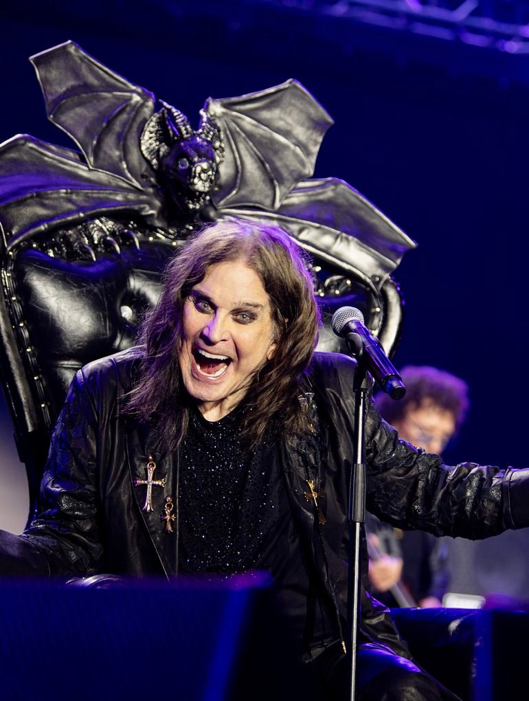 Ozzy Osbourne Back To The Beginning