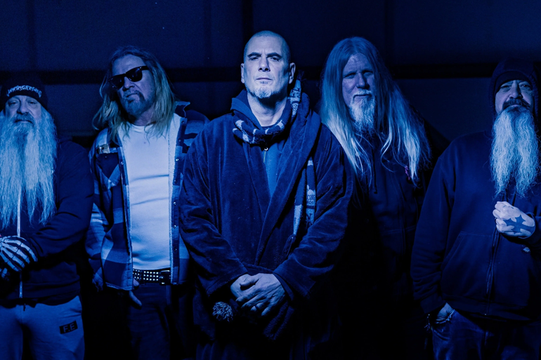 DOWN estrena el video de “The Myth”, nuevo single de Volume V, álbum que llegará el 20 de noviembre vía Nuclear Blast Records.