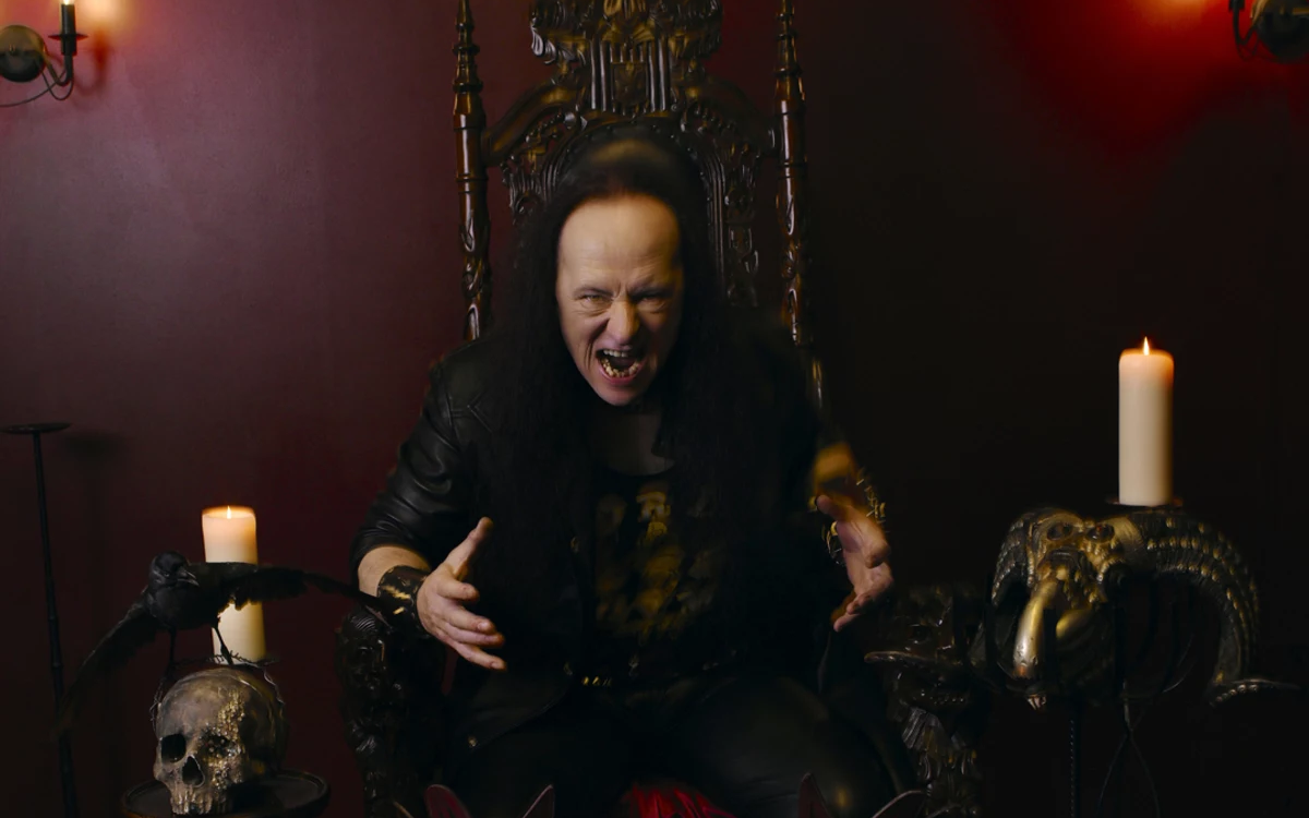Conrad “Cronos” Lant, fundador, vocalista y bajista de Venom, ha fallecido dejando una influencia decisiva en el metal extremo.