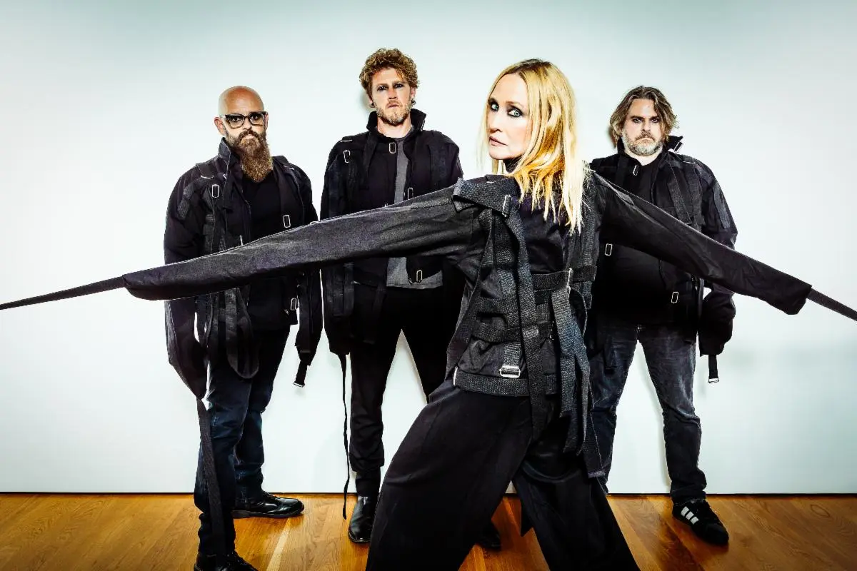 The Yagas, la banda de Vera Farmiga, estrena 'Runaway' 16 The Yagas, la banda de Vera Farmiga, estrena 'Runaway'